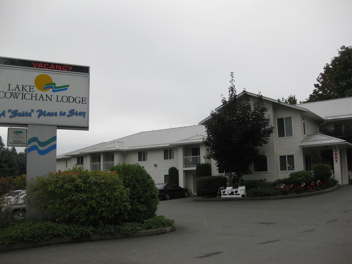 Lake Cowichan Lodge Buitenkant foto